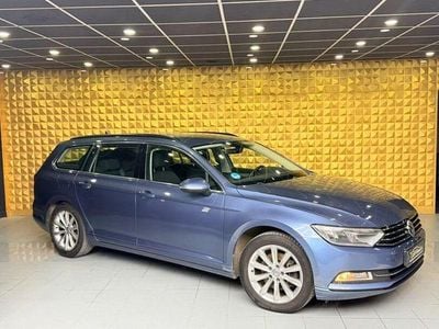 Gebraucht VW Passat Comfortline 150 PS (110 kW) 2015 Blau Kombi