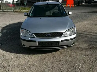 Gebraucht Ford Mondeo 130 PS (95 kW) 2002 Limousine