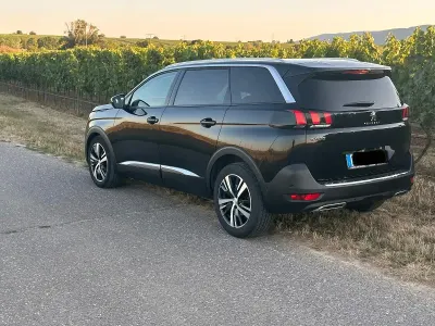 Gebraucht Peugeot 5008 Allure 131 PS (96 kW) 2017 Schwarz SUV