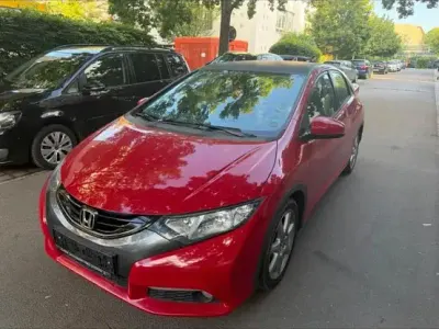 Gebraucht Honda Civic 141 PS (103 kW) 2013 Rot Limousine