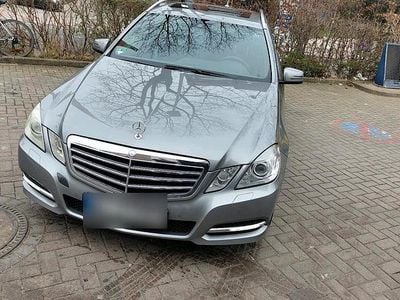 Usata Mercedes E350 265 CV (194 kW) 2010 Argento Station wagon