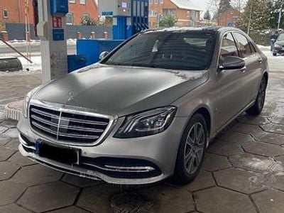 Grau Gebraucht 2017 Mercedes S560 Limousine | 40.990 € (Fairer Preis)