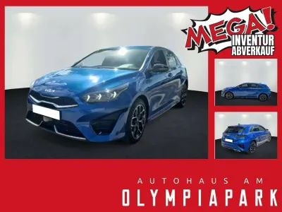 Neu Kia Ceed GT GT-Line 140 PS (102 kW) 2025 Blue flame met. Limousine
