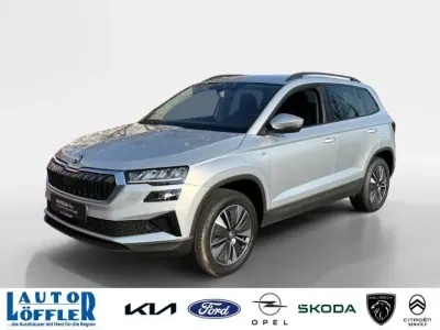 Gebraucht Skoda Karoq Tour 150 PS (110 kW) 2023 Silber SUV