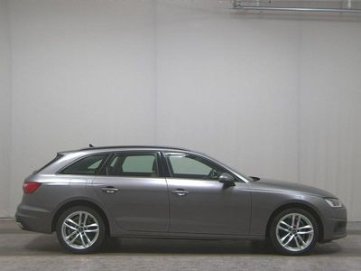 Grau Gebraucht 2021 Audi A4 Kombi | 17.780 € (Guter Preis)
