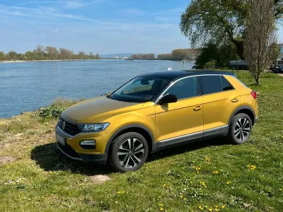 Gebraucht VW T-Roc Style 150 PS (110 kW) 2021 Gold SUV