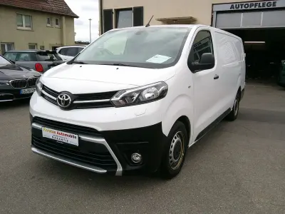 Gebraucht Toyota Proace 144 PS (105 kW) 2022 Weiß Van / Kleinbus