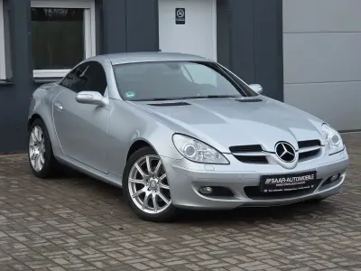 Gebraucht Mercedes SLK200 163 PS (119 kW) 2007 Silber Cabrio