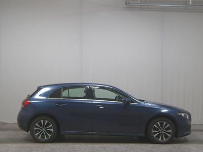 Gebraucht Mercedes A200 Style 150 PS (110 kW) 2021 Blau Limousine