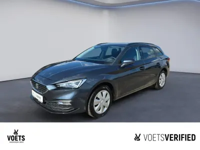 Używany Seat Leon Style 150 KM (110 kW) 2023 Szary Sedan/Limuzyna