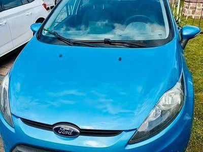 Gebraucht Ford Fiesta 71 PS (52 kW) 2011 Blau Kleinwagen