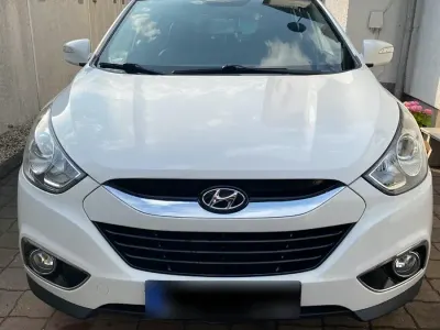 Gebraucht Hyundai ix35 163 PS (119 kW) 2013 Weiß SUV