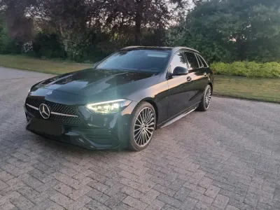 Gebraucht Mercedes C220 AMG line 220 PS (161 kW) 2022 Schwarz Kombi