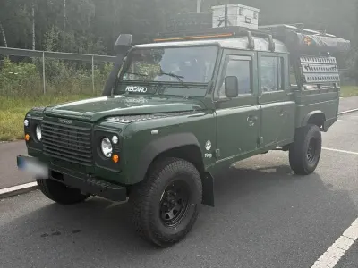 Gebraucht Land Rover Defender 122 PS (89 kW) 2003 Grün SUV