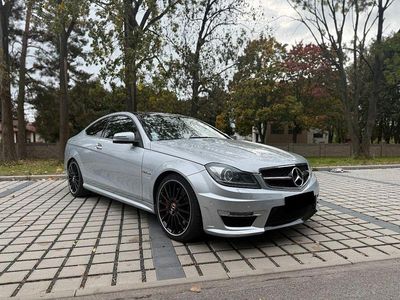 Mercedes C63 AMG