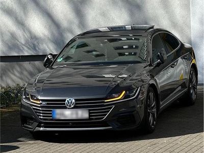 Gebraucht VW Arteon 190 PS (139 kW) 2019 Grau Kleinwagen
