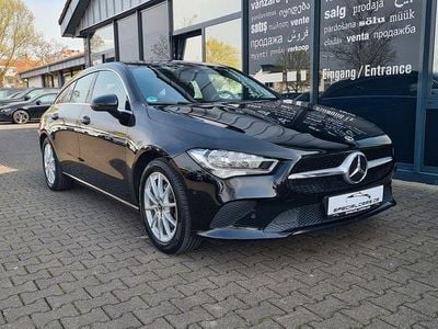 Gebraucht Mercedes CLA180 Shooting Brake 136 PS (100 kW) 2023 Schwarz Kombi