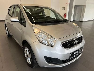 Silber Gebraucht 2012 Kia Venga Spirit Kleinwagen | 4.990 €