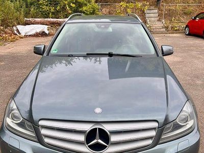 Grau Gebraucht 2011 Mercedes C220 Avantgarde Limousine | 6.100 € (Fairer Preis)