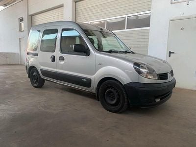 Gebraucht Renault Kangoo 95 PS (69 kW) 2007 Silber Van / Kleinbus