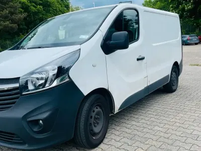 Gebraucht Opel Vivaro 95 PS (69 kW) 2017 Weiß Van / Kleinbus