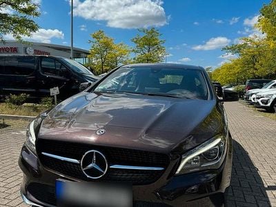 Mercedes CLA200