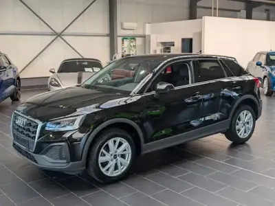 Gebraucht Audi Q2 160 PS (117 kW) 2022 Schwarz SUV