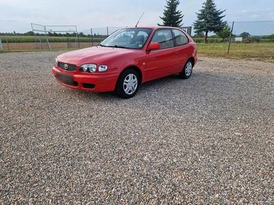 Usata Toyota Corolla 71 CV (52 kW) 2000 Rosso Coupé