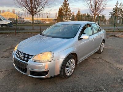 Usata VW Jetta 102 CV (75 kW) 2006 Argento Berlina