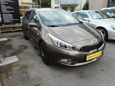 Second-hand Kia Ceed Sportswagon FIFA World Cup Edition 135 CP (99 kW) 2015 Maro Break