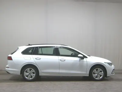 Brugt VW Golf VIII Life 150 HK (110 kW) 2022 Hvid Sedan