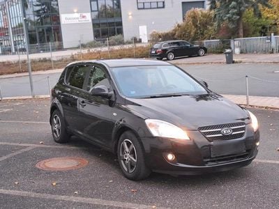 Gebraucht Kia Ceed EX 109 PS (80 kW) 2009 Schwarz Kleinwagen