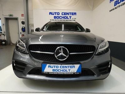 Grau Gebraucht 2020 Mercedes C300e AMG line Limousine | 26.400 € (Etwas zu teuer)