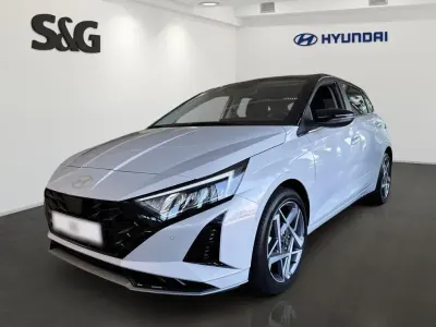 Neu Hyundai i20 Prime 90 PS (66 kW) 2026 Lumen grey/ phantom black / mi Kleinwagen