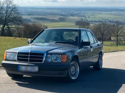 Gebraucht Mercedes 190 122 PS (89 kW) 1991 Limousine