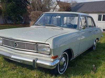 Weiß Gebraucht 1966 Opel Rekord Limousine | 14.799 €