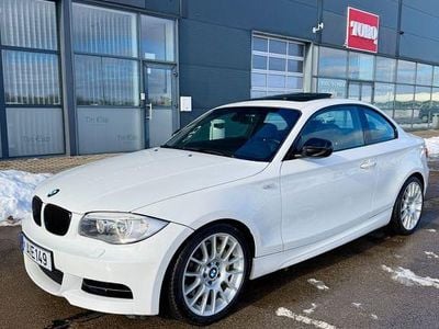 Gebraucht BMW 135 Performance 326 PS (239 kW) 2013 Weiß Kleinwagen