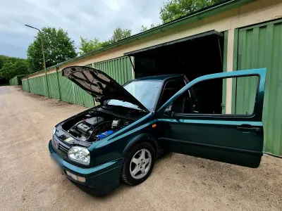 Gebraucht VW Golf III 75 PS (55 kW) 1996 Grün Kleinwagen