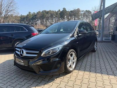 Gebraucht Mercedes B200 AMG 156 PS (114 kW) 2017 Schwarz Van / Kleinbus