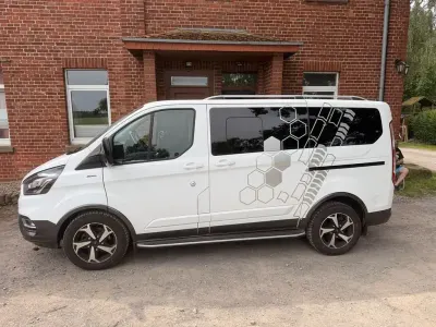 Gebraucht Ford Tourneo Active 131 PS (96 kW) 2022 Weiß Van / Kleinbus