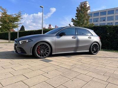 Grau Gebraucht 2021 Mercedes A35 AMG Advanced Plus Limousine | 36.999 € (Fairer Preis)