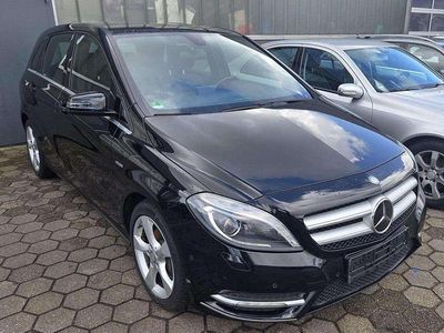 Gebraucht Mercedes B200 Sport 136 PS (100 kW) 2012 Schwarz Van / Kleinbus
