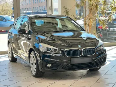 Używany BMW 225 Active Tourer Advantage 136 KM (100 kW) 2017 Czarny Minivan