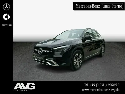 Używany Mercedes GLA200 Advanced 150 KM (110 kW) 2025 Czarny SUV