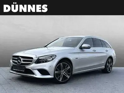 Gebraucht Mercedes C300e Avantgarde 194 PS (142 kW) 2020 Iridiumsilber metallic Kombi