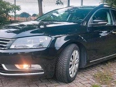 Second-hand VW Passat 177 CP (130 kW) 2013 Negru Break