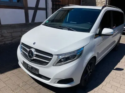 Gebraucht Mercedes V250 Edition 190 PS (139 kW) 2016 Weiß Van / Kleinbus