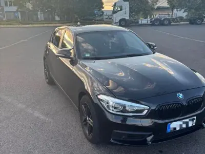 Gebraucht BMW 118 136 PS (100 kW) 2018 Schwarz Limousine