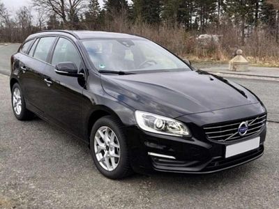 Gebraucht Volvo V60 Linje Svart 150 PS (110 kW) 2016 Schwarz Kombi