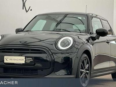 Gebraucht Mini Cooper Classic 136 PS (100 kW) 2023 Midnight black metallic Kleinwagen